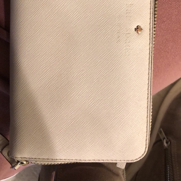 Kate Spade Wallet - Picture 3 of 4